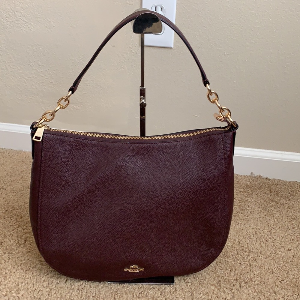 Coach - Picture 2 of 9